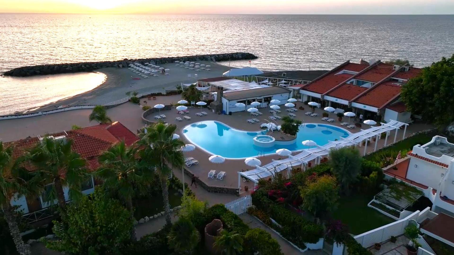 Le Mandrelle Beach Resort Campora San Giovanni Luaran gambar